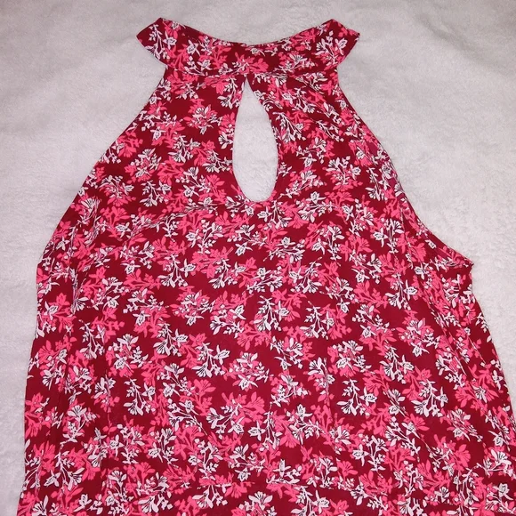 Express Red and White Floral Top - Picture 6 of 16